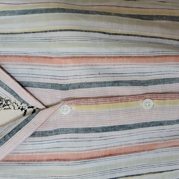 Sleeveless,  striped, front knot top - Picture 2 of 6